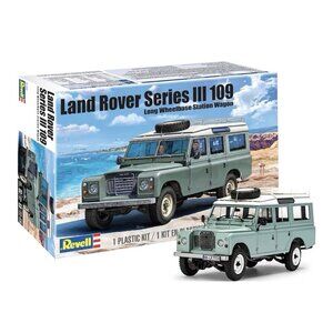 Revell Land Rover Series III 109 Model Truck Kit Long Wheelbase Station wagon
